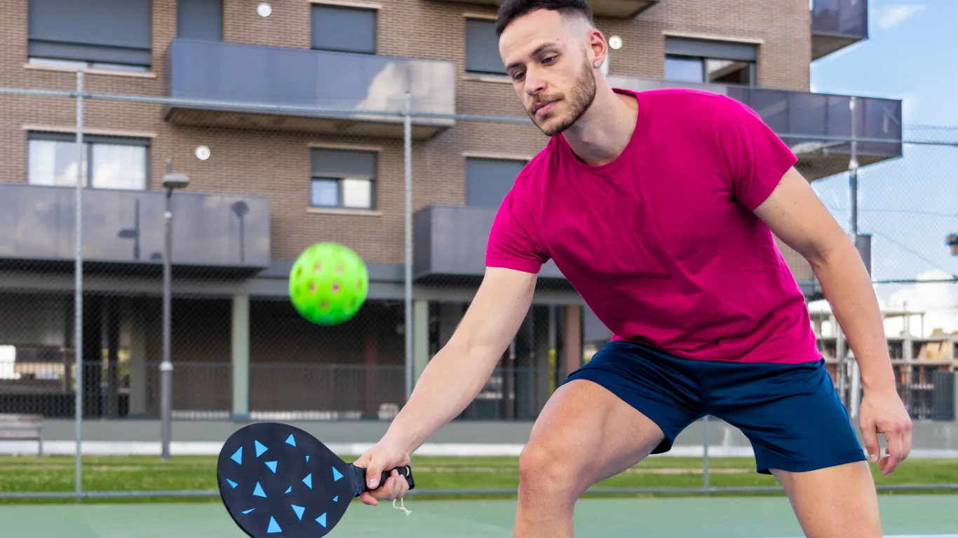 Pickleball: Hızlı Reflekslerin ve Sosyalliğin Oyunu ve Deneyimi